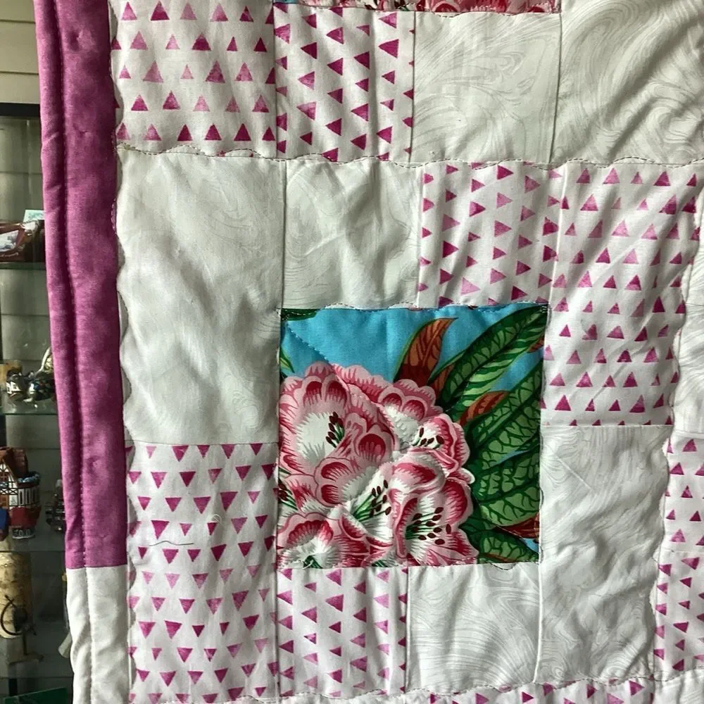 NWT. Hand Crafted Floral Patchwork Quilt with Pink and White Accents